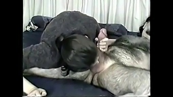 Muslim Woman From Middle East Gives Blowjob In Homemade Video