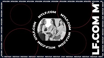 Fantastisk Milf Med Perfekt Rumpe Forfører Stesønnen På Webkamera For En Het Opplevelse