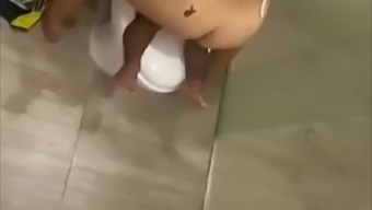 કેલ્વિનનો વિવાદાસ્પદ ઓનલાઈન ફૂટેજ.