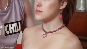 Brunette Babe Får Fodfetish Behandling I Hd